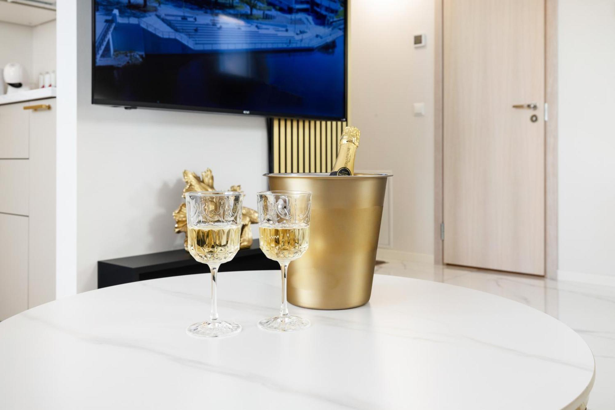 Fortune Apartments - River View, Contactless ตาร์ตู ภายนอก รูปภาพ